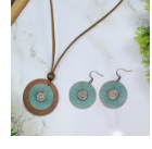 Conjunto Brincos + Colar Madeira